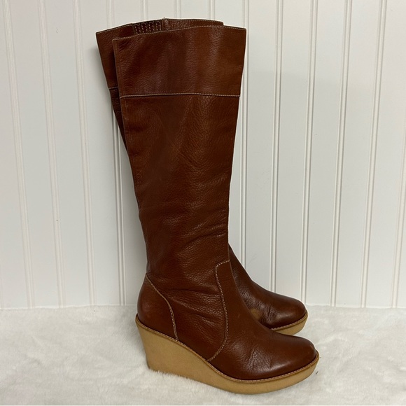 Johnston & Murphy Knee Tall Wedge Boots - Picture 9 of 11